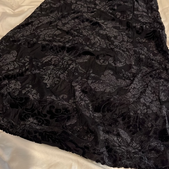 Widow flares - Picture 3 of 6